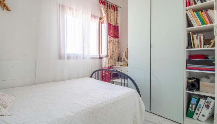 Jälleenmyynti - Bungalow - Torrevieja - Los Frutales
