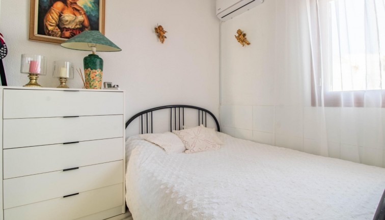 Jälleenmyynti - Bungalow - Torrevieja - Los Frutales