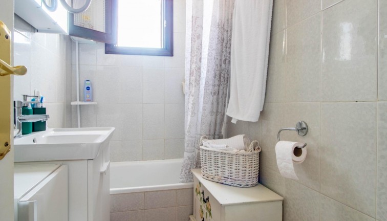 Jälleenmyynti - Bungalow - Torrevieja - Los Frutales
