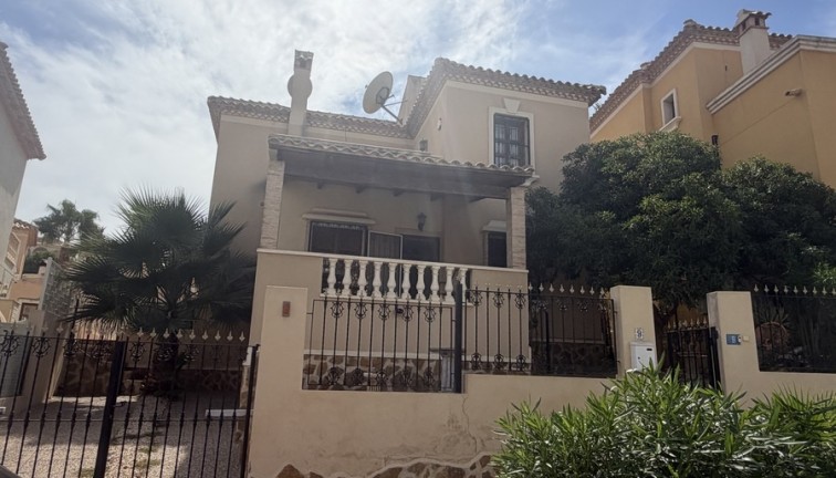 Resale - Chalet - Ciudad quesada