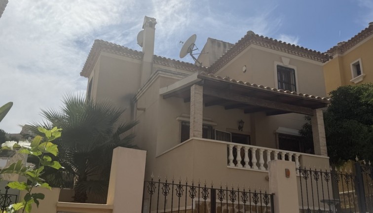 Resale - Chalet - Ciudad quesada