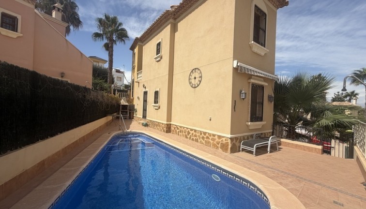 Resale - Chalet - Ciudad quesada