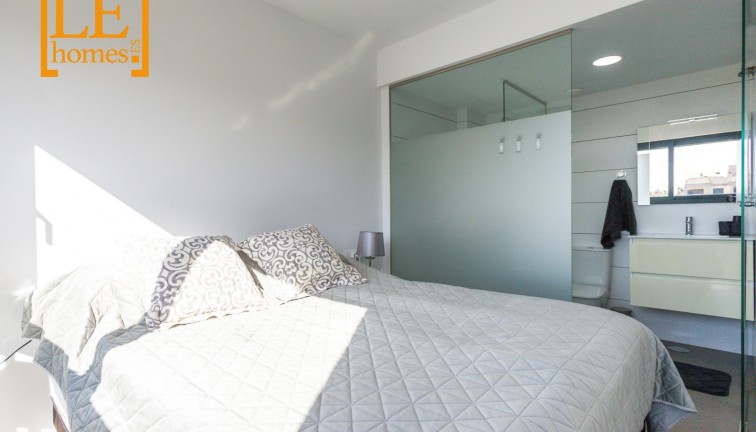 Resale - Apartment - Top Floor Apartment - Orihuela Costa - Villamartín
