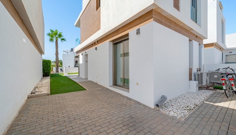 Reventa - Chalet - Orihuela Costa - Villamartín