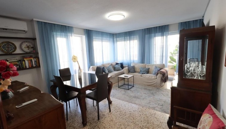 Återförsäljning - Lägenhet - Torrevieja
