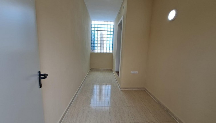 Jälleenmyynti - Bungalow - Orihuela - Avenida de California, 03189