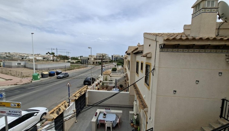 Jälleenmyynti - Bungalow - Orihuela - Avenida de California, 03189