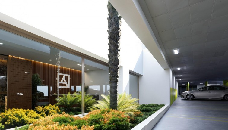 Uudistuotanto - Erillistalo - Los Alcazares - Serena Golf