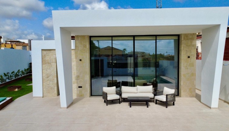 Obra nueva - Chalet - Los balcones - Los Altos