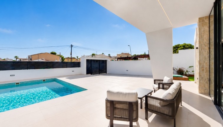Obra nueva - Chalet - Los balcones - Los Altos