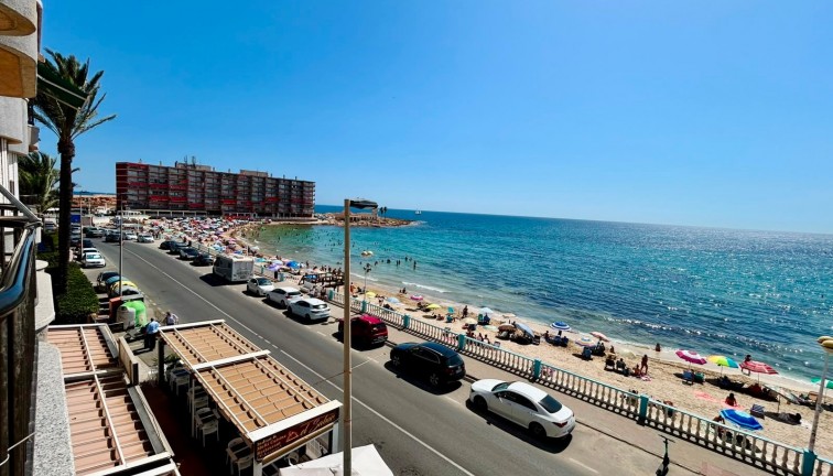 Återförsäljning - Lägenhet - Torrevieja - Playa de los Locos