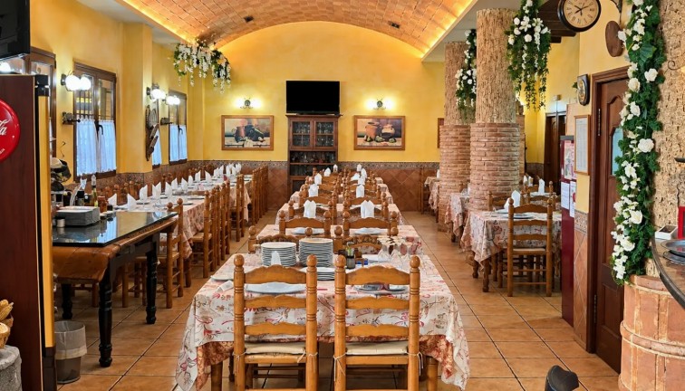 Reventa - Comercial - Orihuela