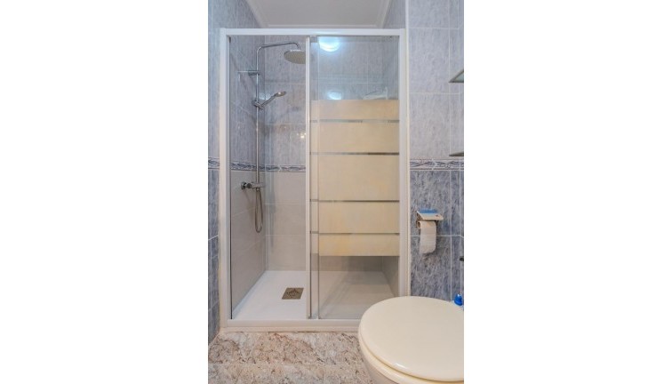 Reventa - Apartamento / piso - Torrevieja - Calle Patricio Perez, 03183