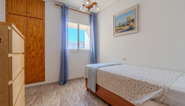 Reventa - Apartamento / piso - Torrevieja - Calle Patricio Perez, 03183