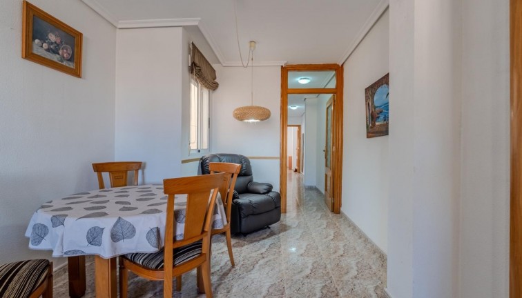 Reventa - Apartamento / piso - Torrevieja - Calle Patricio Perez, 03183