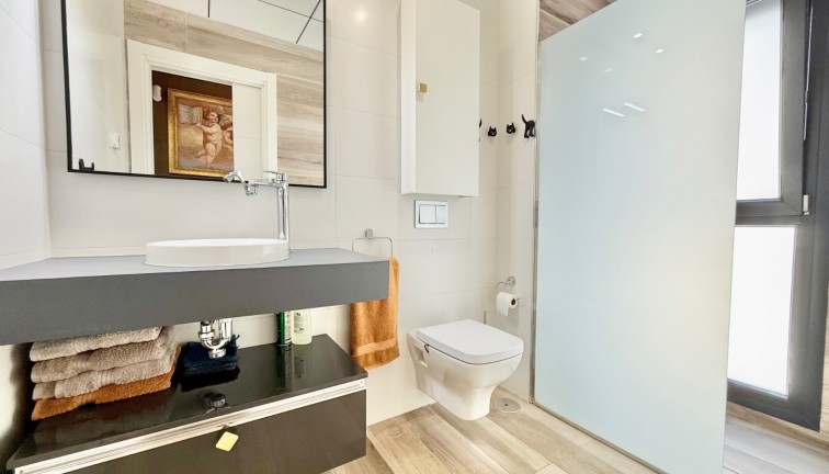 Resale - Chalet - Orihuela Costa - Cabo Roig