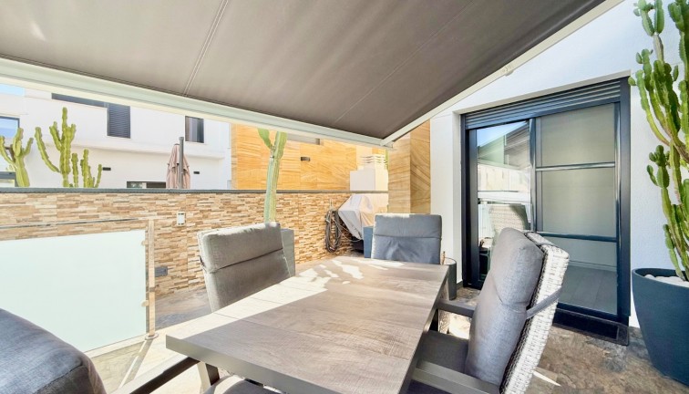 Resale - Chalet - Orihuela Costa - Cabo Roig