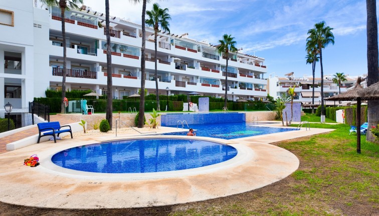 Resale - Apartment - Orihuela Costa - Villamartín