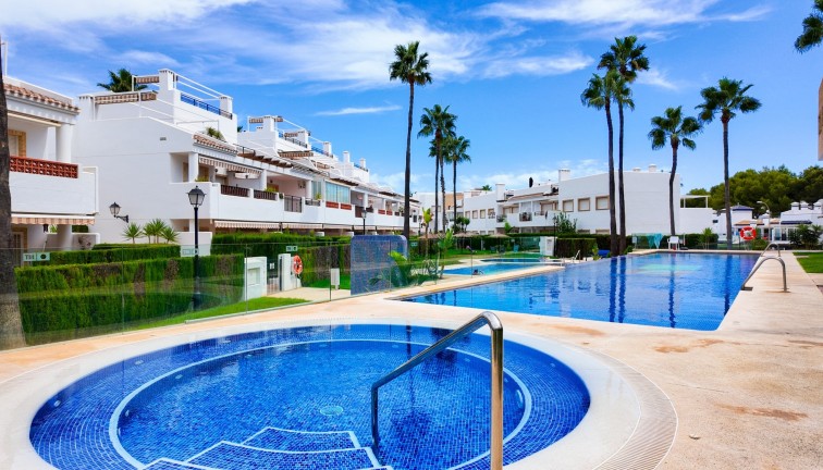 Resale - Apartment - Orihuela Costa - Villamartín