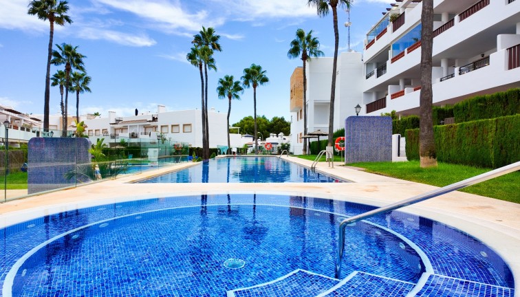 Resale - Apartment - Orihuela Costa - Villamartín