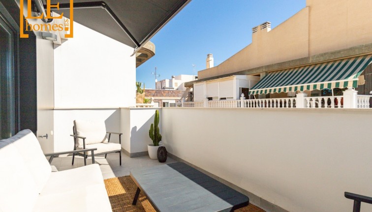 Jälleenmyynti - Asunto - Ylimmän kerroksen asunto - Torrevieja