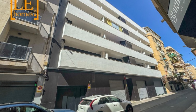 Jälleenmyynti - Asunto - Ylimmän kerroksen asunto - Torrevieja