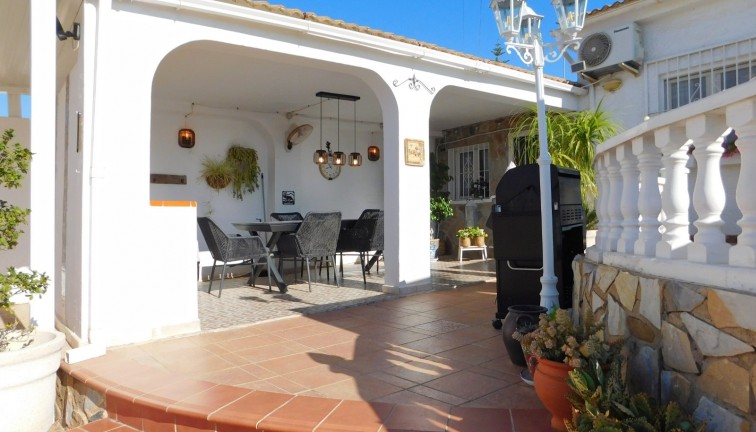 Jälleenmyynti - Paritalo/Rivitalo - Torrevieja - San Luis