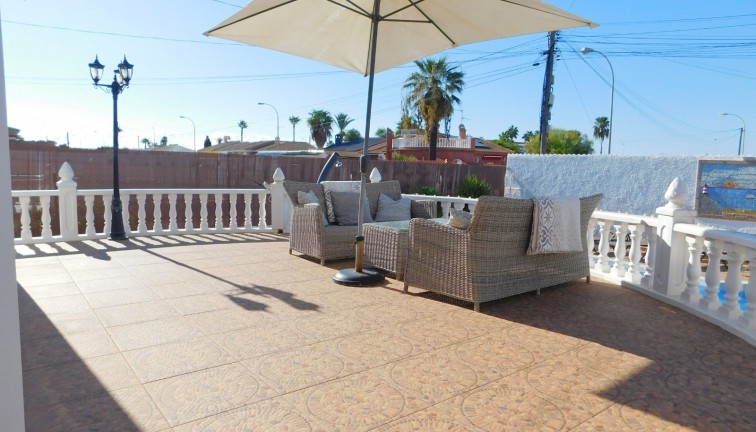 Jälleenmyynti - Paritalo/Rivitalo - Torrevieja - San Luis