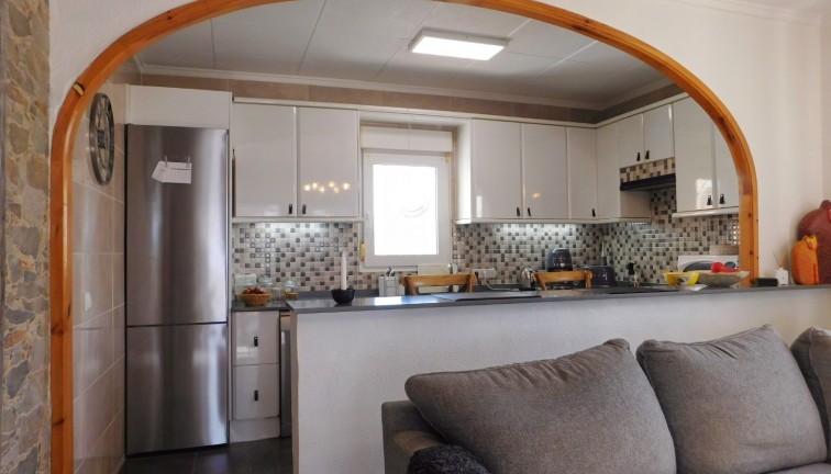 Jälleenmyynti - Paritalo/Rivitalo - Torrevieja - San Luis