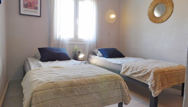 Jälleenmyynti - Paritalo/Rivitalo - Torrevieja - San Luis