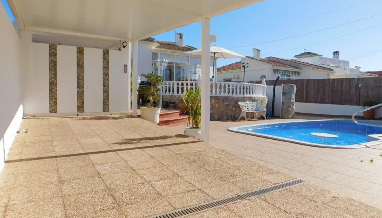 Jälleenmyynti - Paritalo/Rivitalo - Torrevieja - San Luis