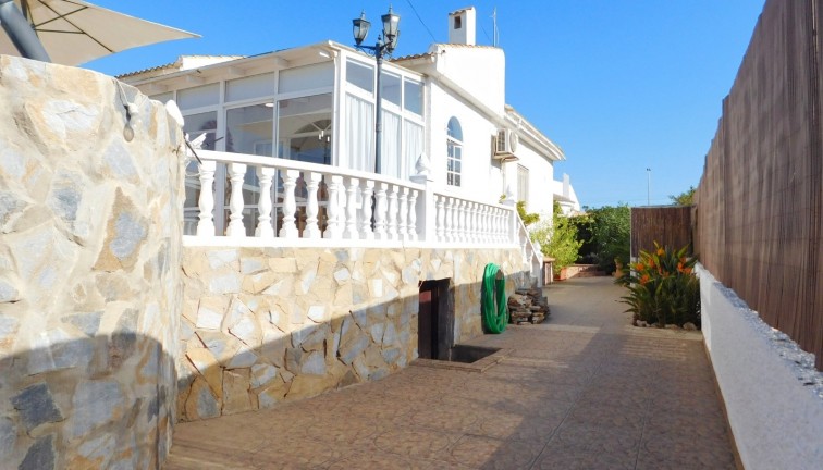 Jälleenmyynti - Paritalo/Rivitalo - Torrevieja - San Luis