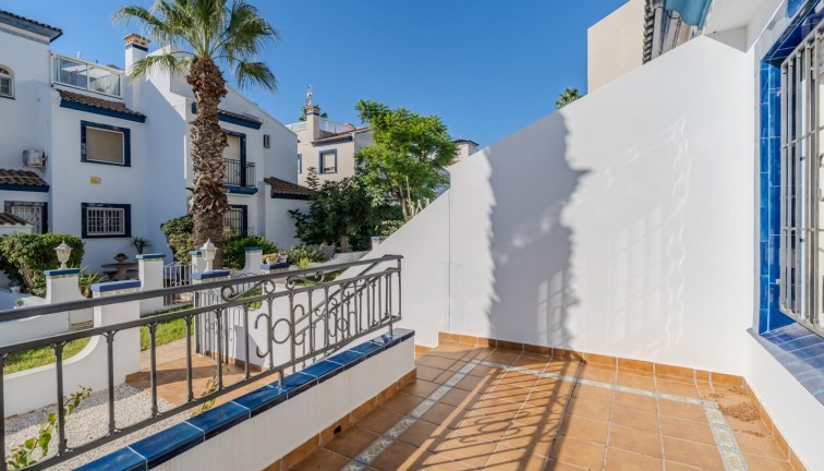 Jälleenmyynti - Bungalow - Orihuela - Calle Canal de La Mancha, 03189