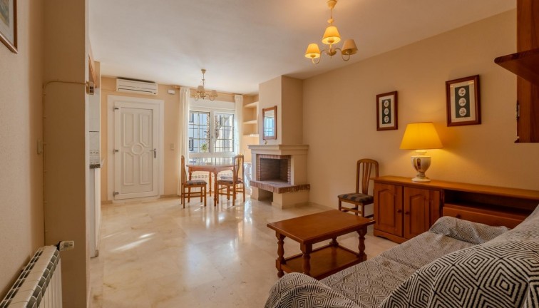Jälleenmyynti - Bungalow - Orihuela - Calle Canal de La Mancha, 03189