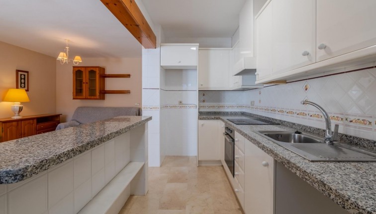 Jälleenmyynti - Bungalow - Orihuela - Calle Canal de La Mancha, 03189