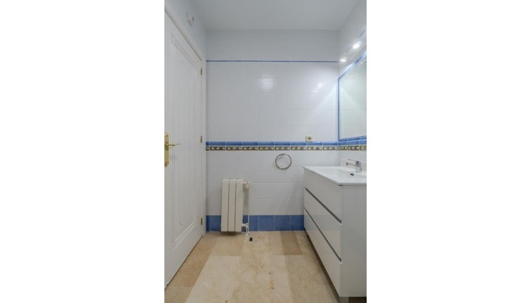 Jälleenmyynti - Bungalow - Orihuela - Calle Canal de La Mancha, 03189