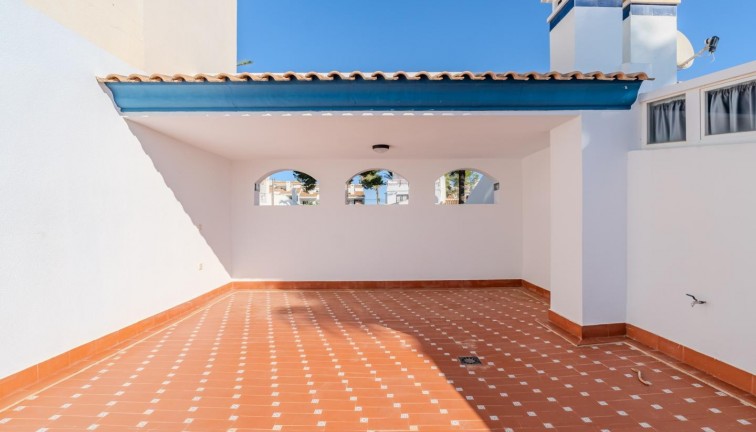 Jälleenmyynti - Bungalow - Orihuela - Calle Canal de La Mancha, 03189