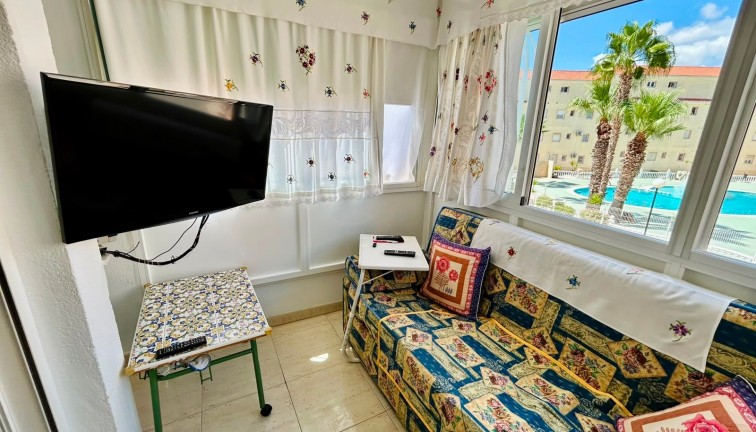 Jälleenmyynti - Paritalo/Rivitalo - Torrevieja - San Luis