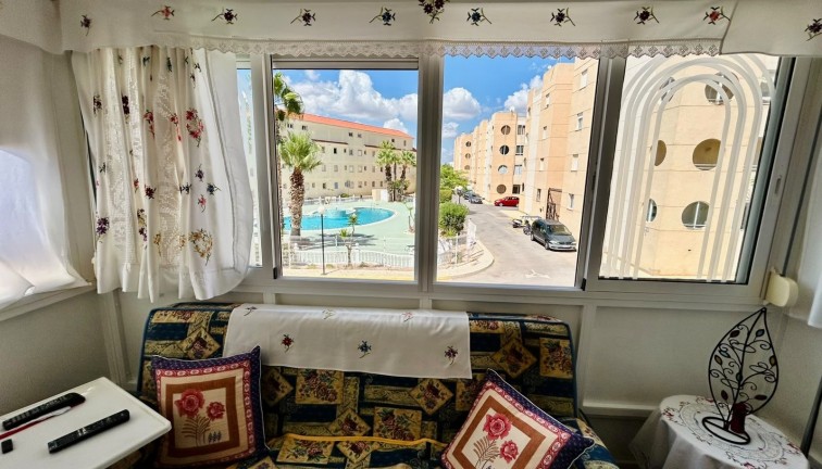 Jälleenmyynti - Paritalo/Rivitalo - Torrevieja - San Luis