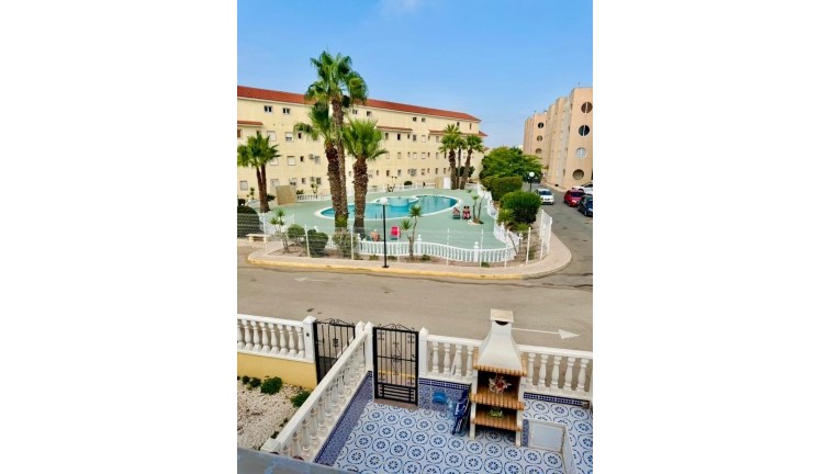 Jälleenmyynti - Paritalo/Rivitalo - Torrevieja - San Luis