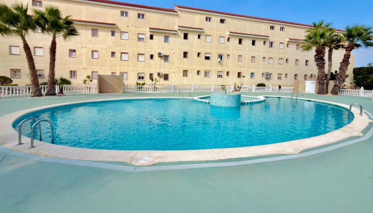 Jälleenmyynti - Paritalo/Rivitalo - Torrevieja - San Luis