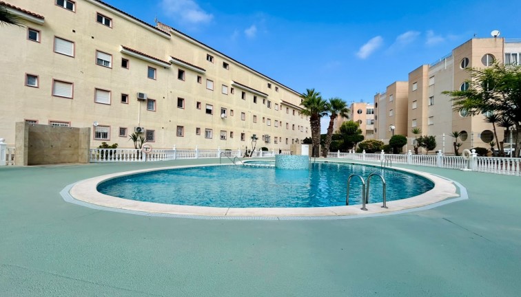 Jälleenmyynti - Paritalo/Rivitalo - Torrevieja - San Luis