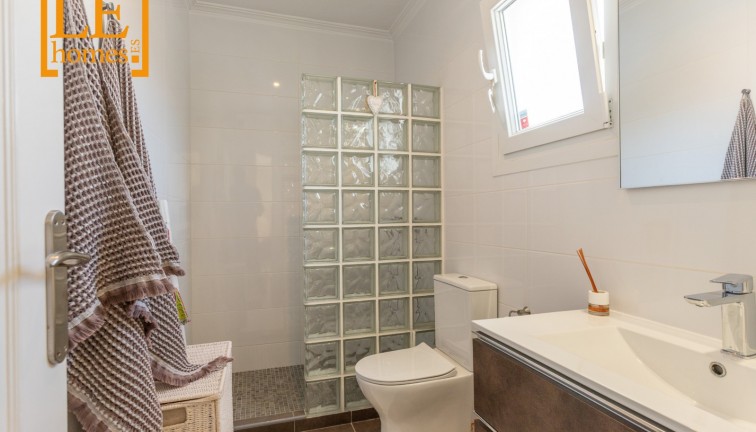 Jälleenmyynti - Bungalow - Guardamar del Segura - moncayo