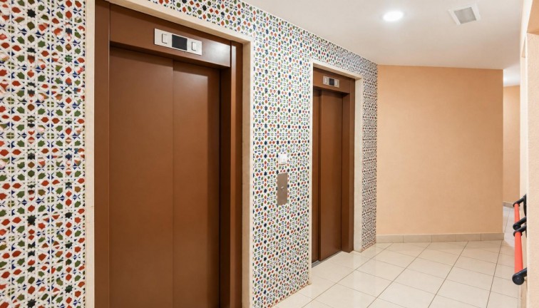 Reventa - Apartamento / piso - Torrevieja - Playa de los Locos