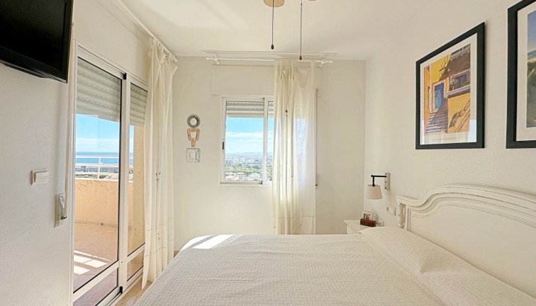 Reventa - Apartamento dúplex - Orihuela Costa - Campoamor