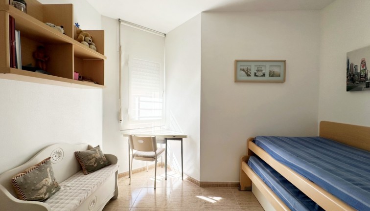 Reventa - Apartamento dúplex - Orihuela Costa - Campoamor