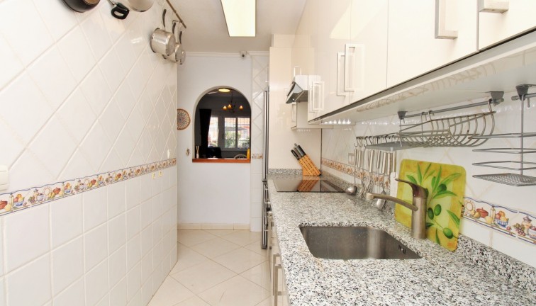 Resale - Chalet - Playa Flamenca