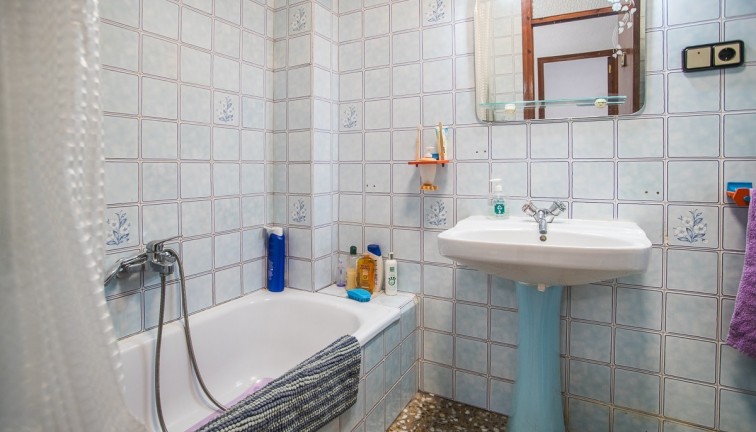 Resale - Chalet - Orihuela - Redován