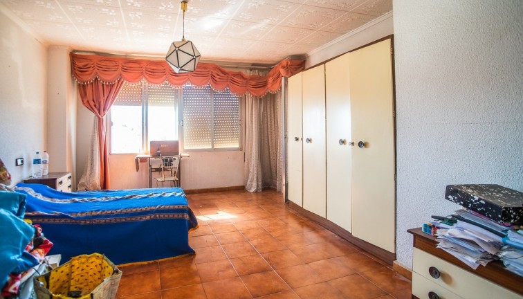 Resale - Chalet - Orihuela - Redován