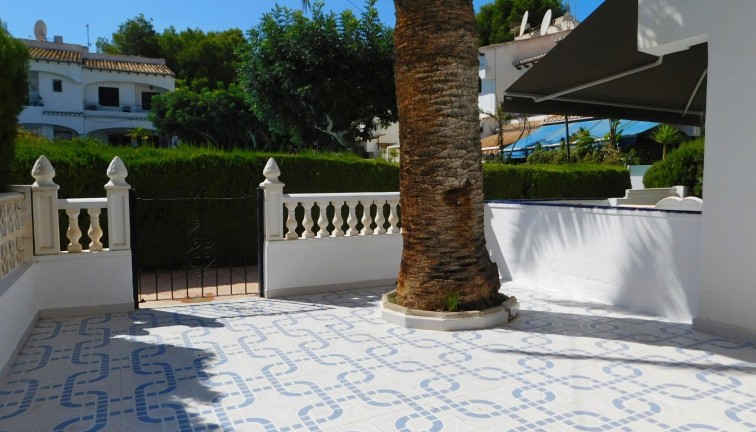 Resale - Semi-Detached - Torrevieja - Lago Jardin